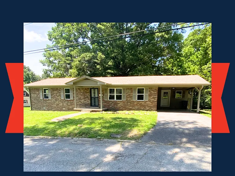162 S Poplar St — Photo 1