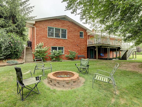 2nd image of 1911 88th Ave
