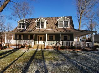 61 Eugene Rd, Hopatcong, NJ 07843