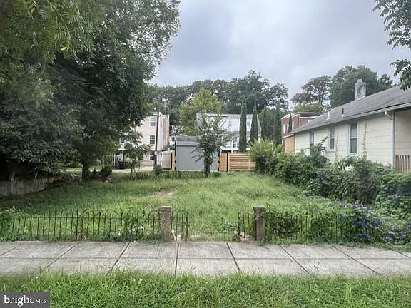 3rd image of 4113 Gault Pl NE #4115