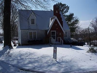 1st image of 4945 Yecker Ave