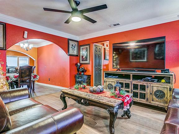 2nd image of 4956 Dupont Dr