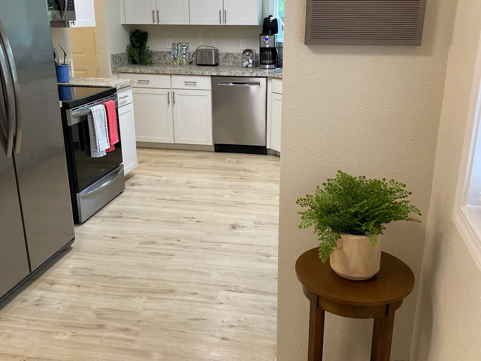 4501 Arctic Blvd — Photo 2