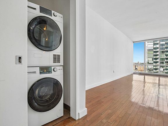 4th image of 20 Newport Pkwy APT 2111
