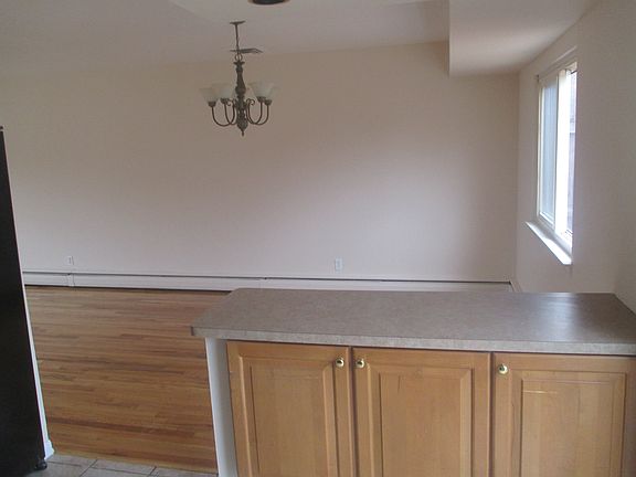 5th image of 468 French Ave