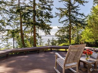 1953 N Bluff Rd, Coupeville, WA 98239