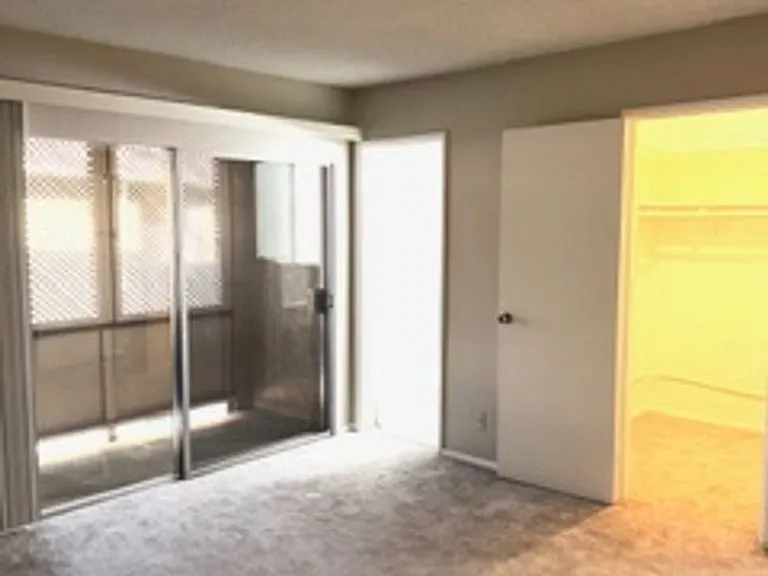 148 Arcadia Paseo — Photo 9