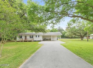 14239 Saint Elmo Rd, Erath, LA 70533