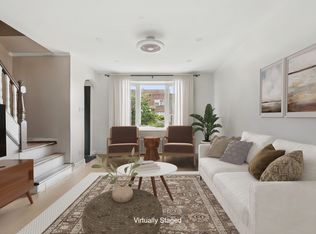 20-17 28th St #HSE, Astoria, NY 11105