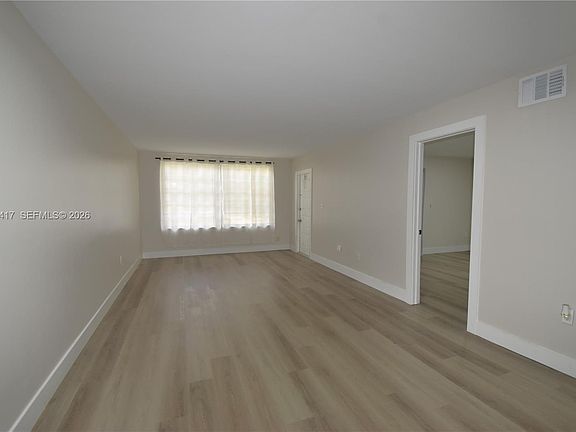 5th image of 7500 NW 17th St APT 102