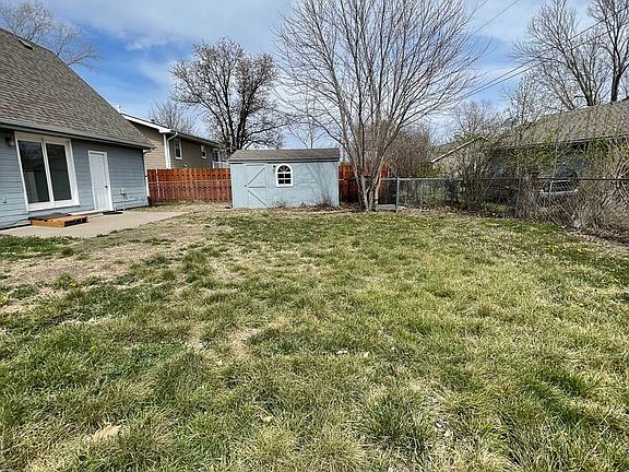 5th image of 233 Knoxberry Dr