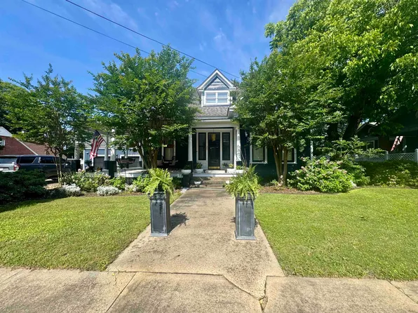 305 N College St, Opp, AL 36467