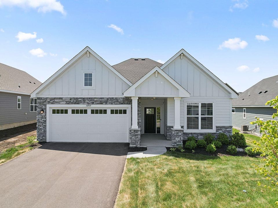 1st image of 10935 Glacier Ln N
