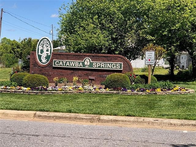 2nd image of 4850 Woodwinds Dr NE #361
