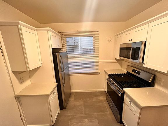 5th image of 1714 G St