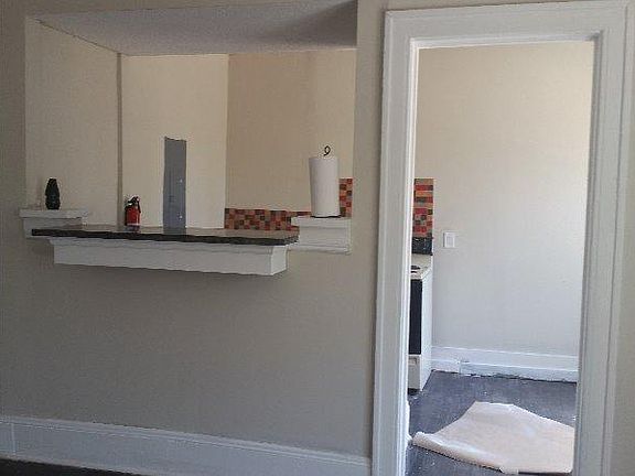 small kitchen with breakfast nook and counter