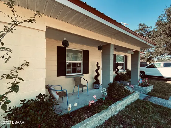 910 Lake Ave, Edgewater, FL 32132