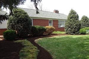 5th image of 1235 Roanoke Blvd