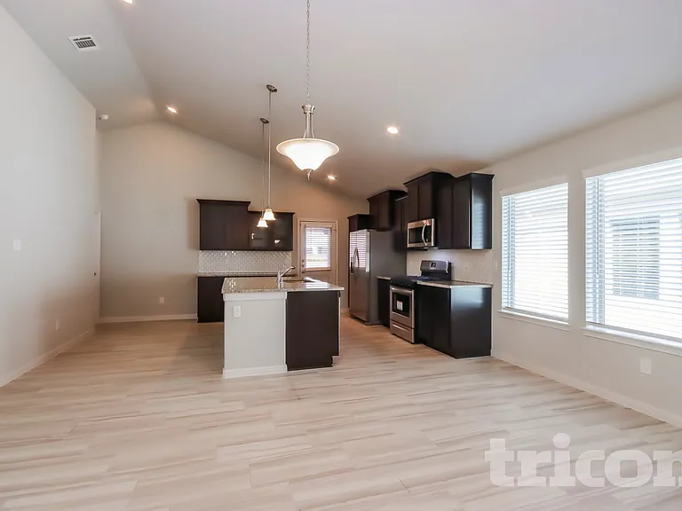 9838 Glen Brook Ln — Photo 5