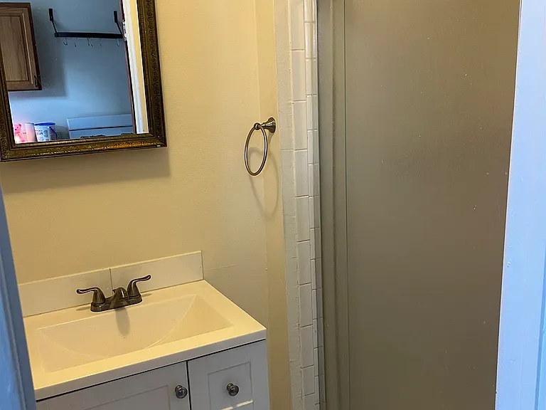 527 Willow Ave #3 — Photo 9