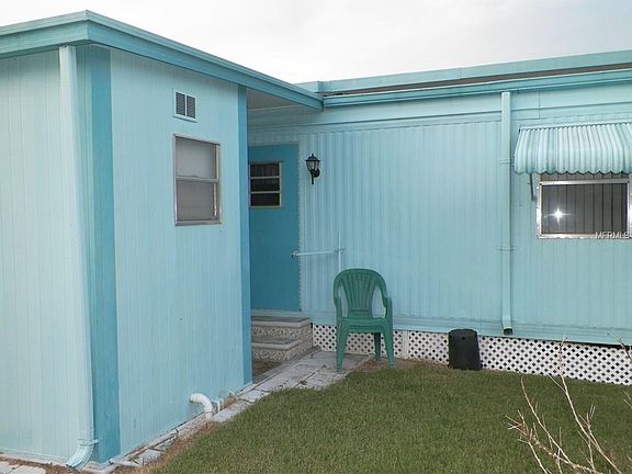 2nd image of 3328 Lanark Dr