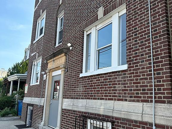 2nd image of 4825 N Camac St APT 101