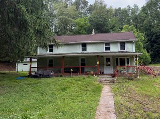 131 Schaeffer Hill Rd, Pottsville, PA 17901