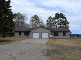 1451/1455 Mark Ln, Cadillac, MI 49601