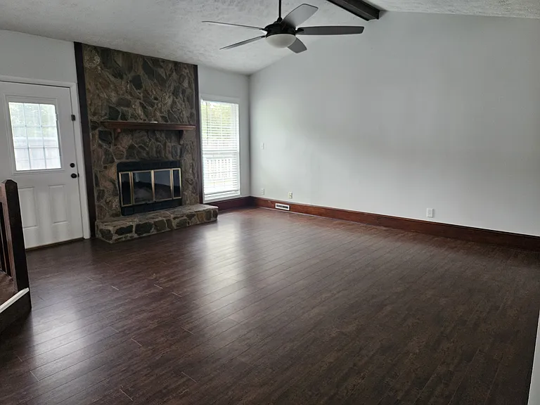 905 Benevente Loop — Photo 12