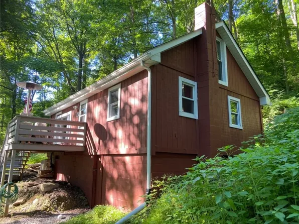 1563 Darlington Road Rockcliff Rd, Ligonier, PA 15658