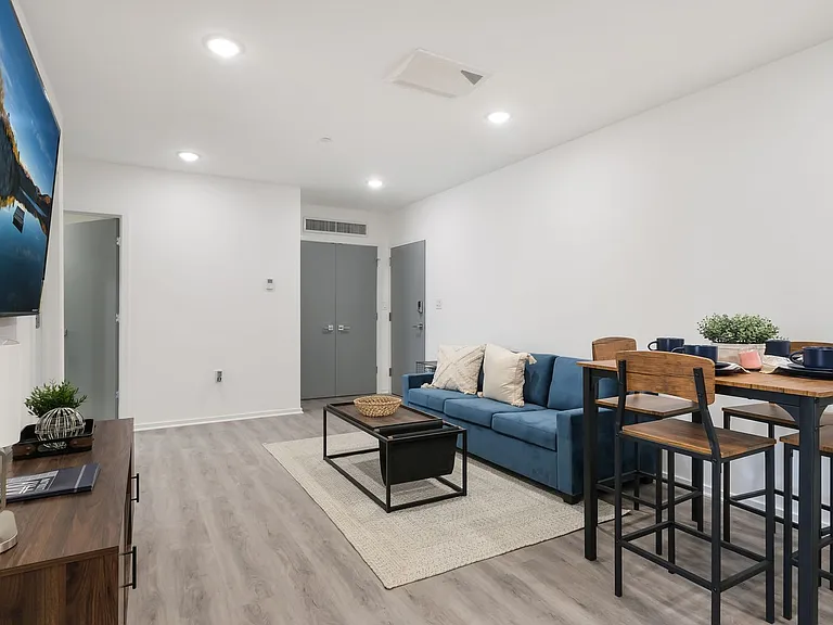 44West — Photo 27