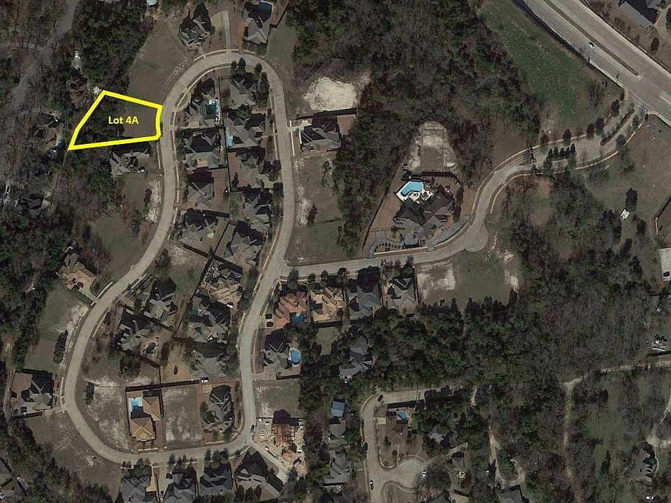 2nd image of 933 Belclaire Cir Lot 4