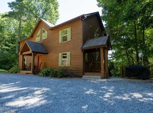 1445 Round Top Rd, Almond, NC 28702