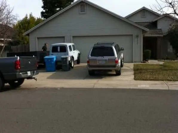 1246 Johnathan Dr, Yuba City, CA 95993