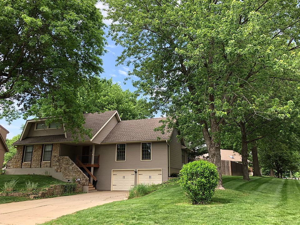 1st image of 461 NW Weschester Ct
