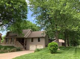 461 NW Weschester Ct, Blue Springs, MO 64014