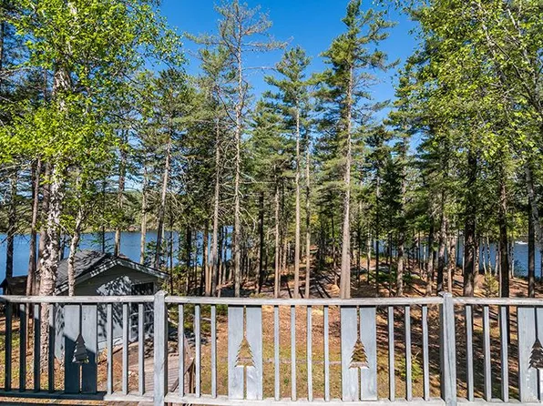 41 Hull Rd, Rainbow Lake, NY 12976
