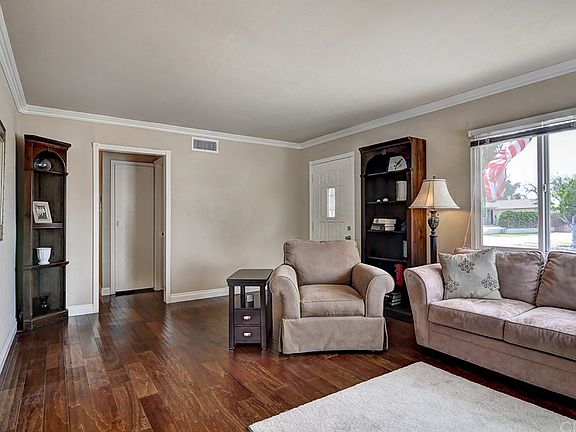 5th image of 14507 Tacuba Dr