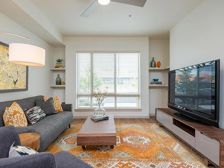 Windsor at Amberglen Apartments | Living Space
