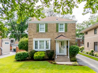 616 S 10th Ave, La Grange, IL 60525