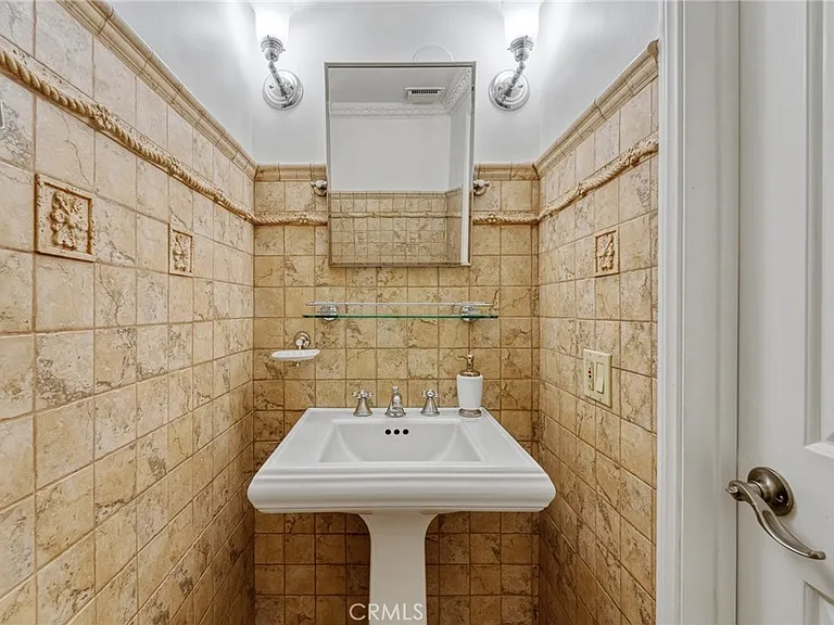 807 N Sycamore Ave #6 — Photo 7