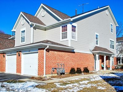 281 Regal Ct, Roselle, IL, 60172