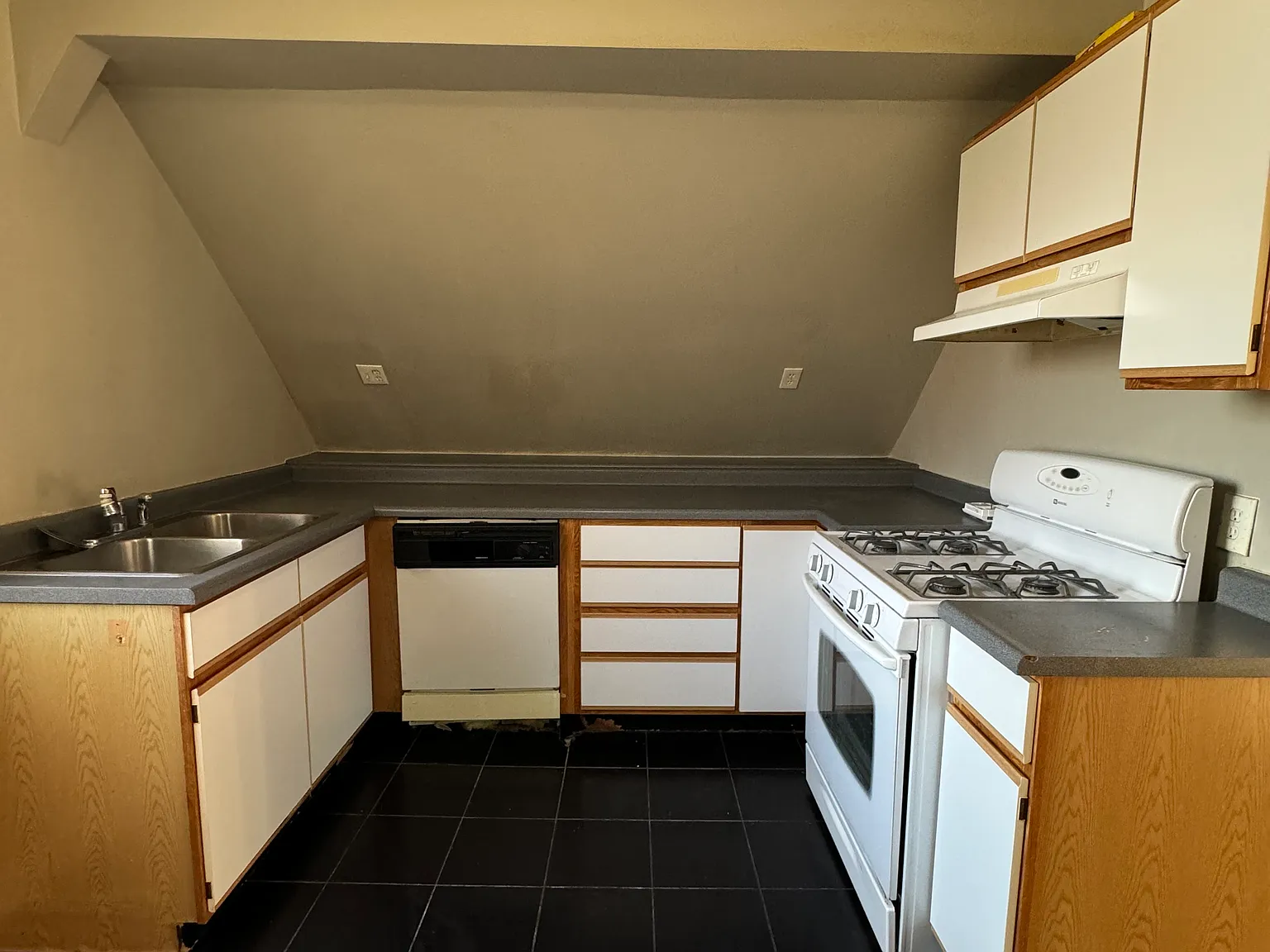 2 bed, $1,500 — Photo 2