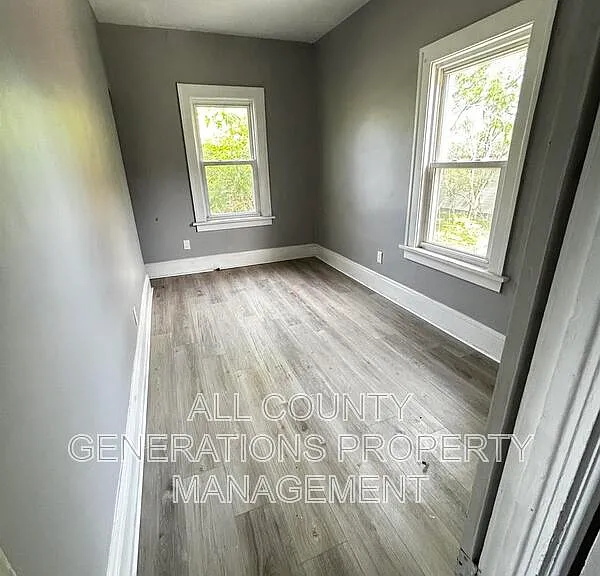 1230 Norwood Rd — Photo 6