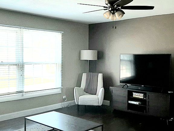5th image of 120 Hobble Bush Dr