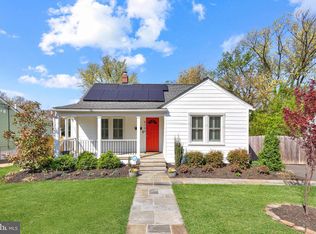 9106 Battle St, Manassas, VA 20110