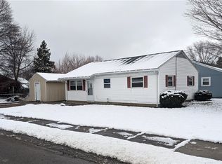 2221 Geist Rd, Erie, PA 16502