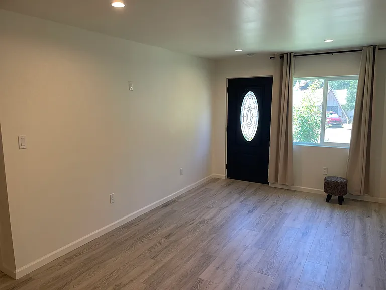 7136 Forest Hills Rd — Photo 5