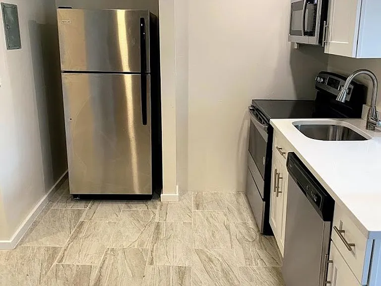 5603 Fair Oaks Street — Photo 4