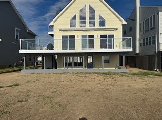 110 Lighthouse Dr, Hampton, VA 23664